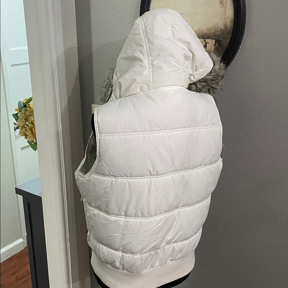 PIMKIE retro fur trimmed hooded puffer vest - Picture 2 of 9